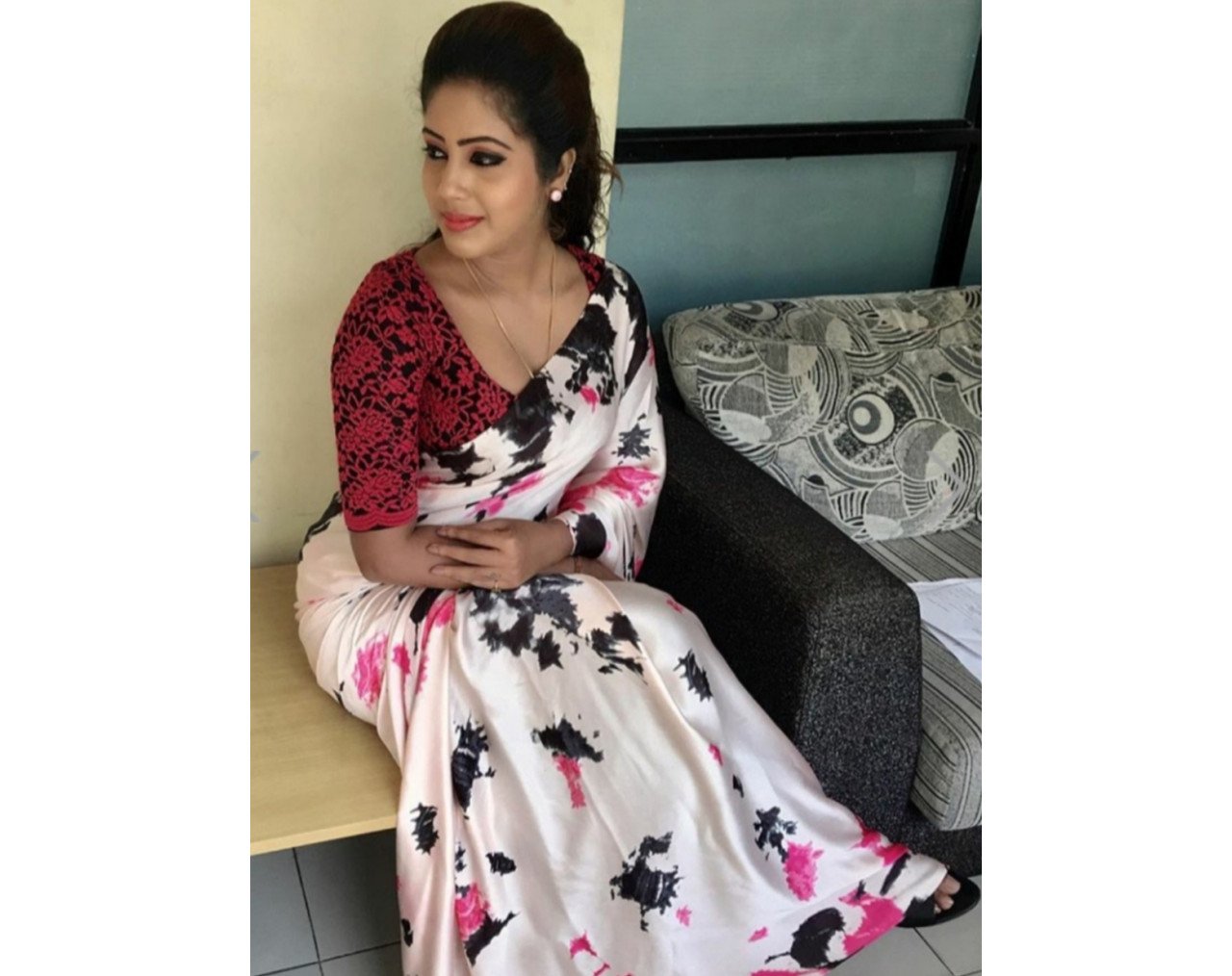 Low price aunties and housewife family girl services available