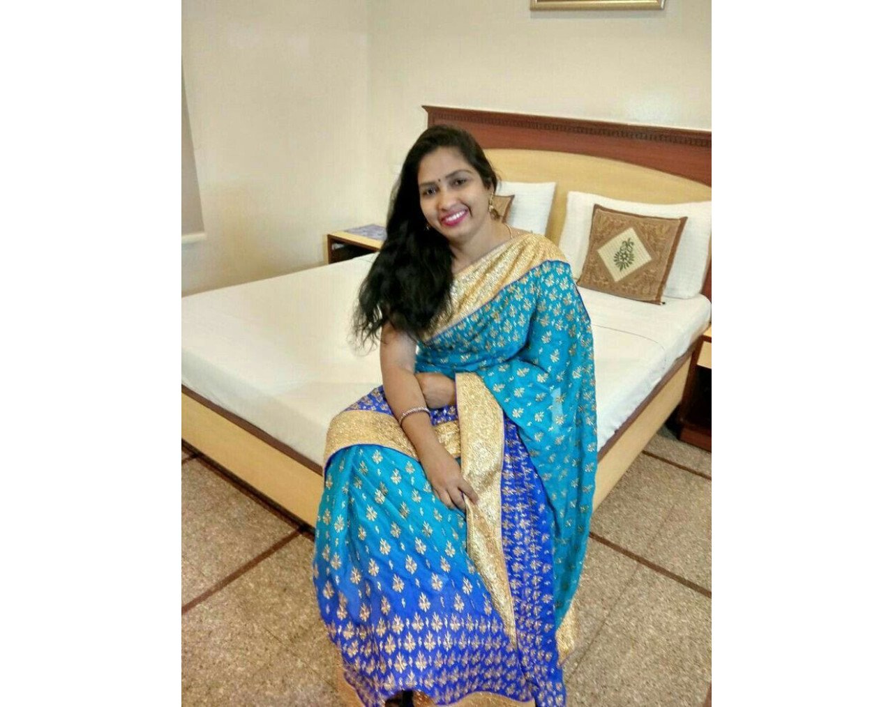 Low price aunties and housewife family girl services available