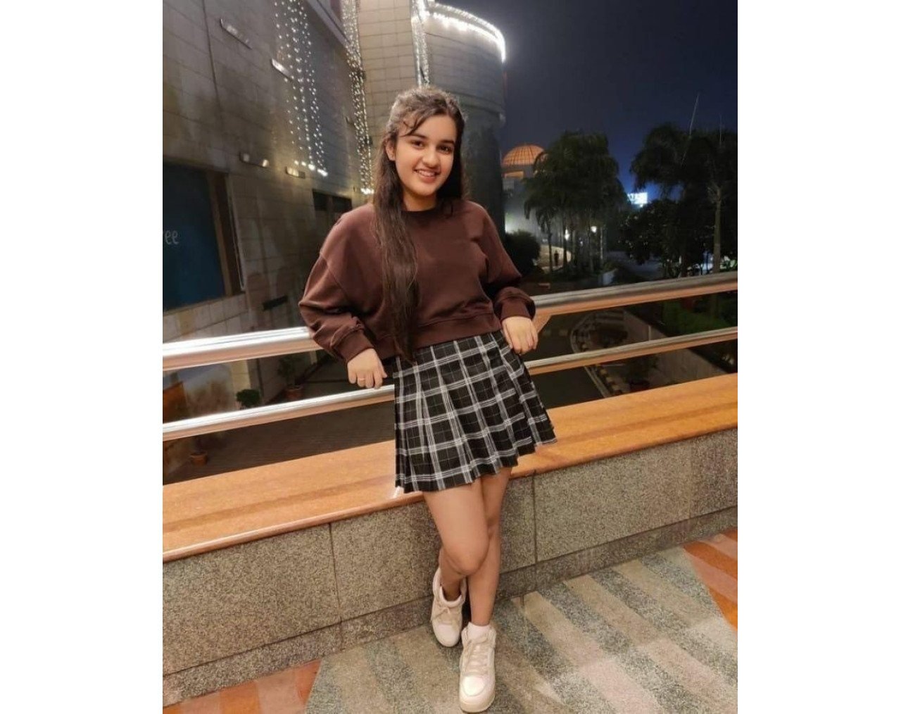 Himmatnagar genuine call girls hotel and home service available 