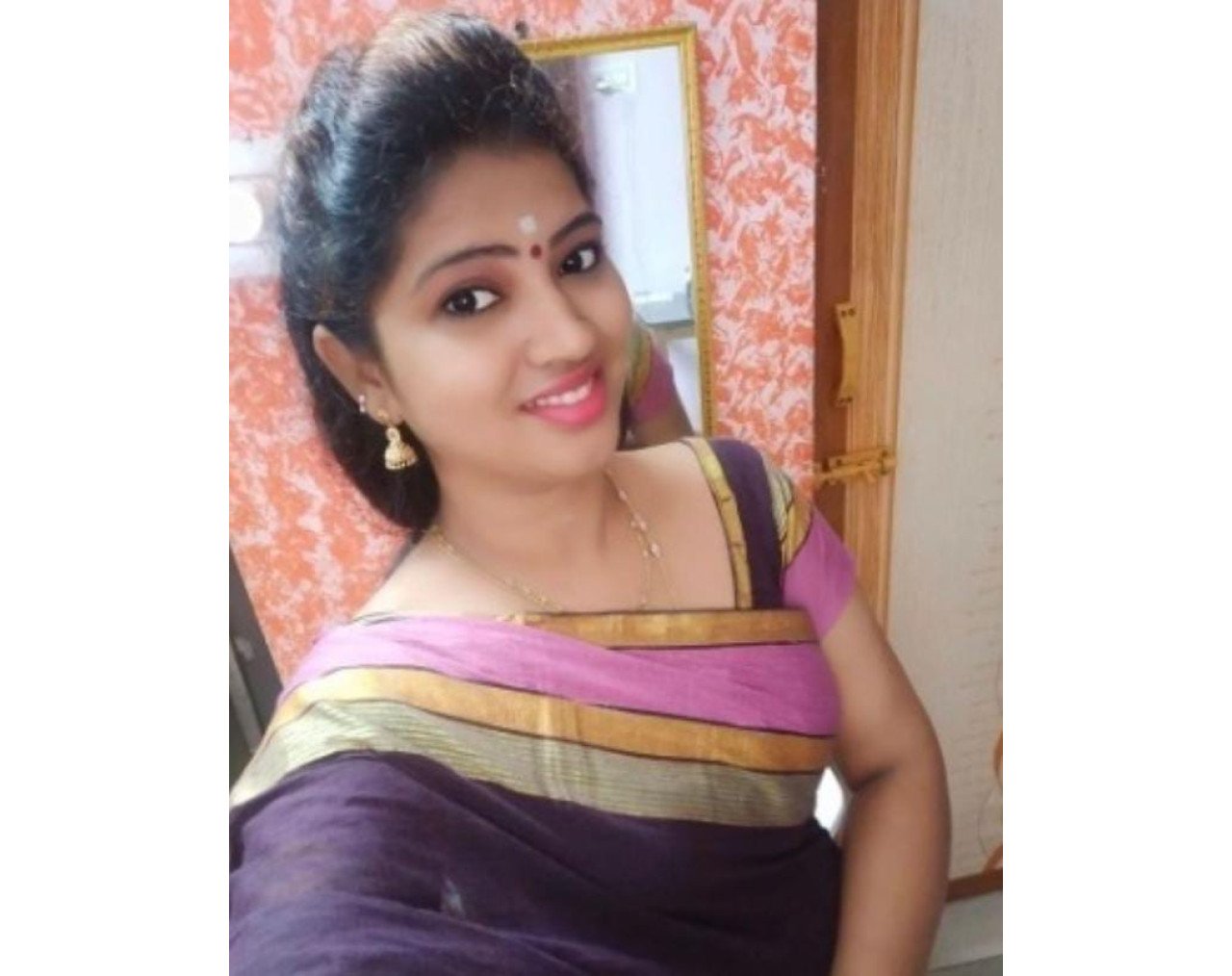 Chennai genuine call girls in Call out call girls 8770980898 Chennai genuine call girls in Call out call girls 8770980898